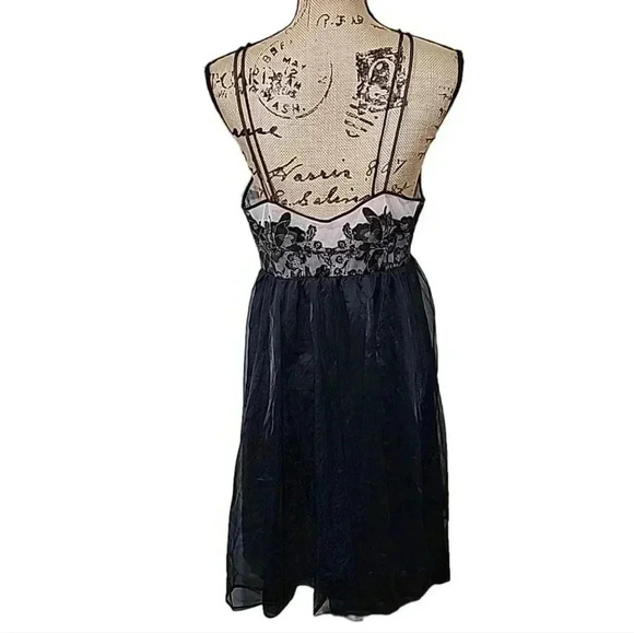 VANITY Fair Lace Slip Tutu dress. Size 38/ Medium - Picture 2 of 11